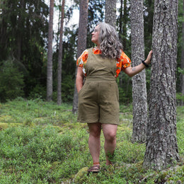 Hedgerow Dungarees digital sewing pattern and video class from Twig and Tale