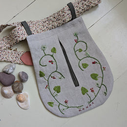 Epoch Tie-on Pocket digital sewing pattern from Twig + Tale
