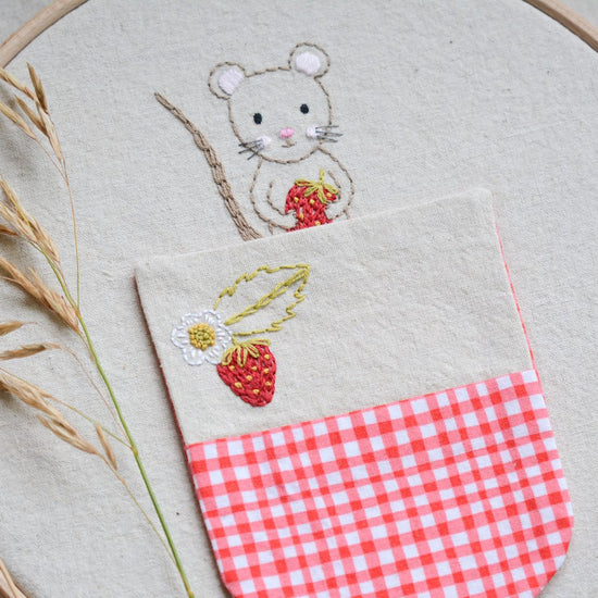 Woodland Mouse pocket - PDF digital embroidery pattern by Twig and Tale 2